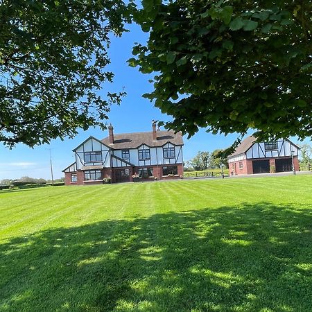 Greenfields Country House Latton Экстерьер фото