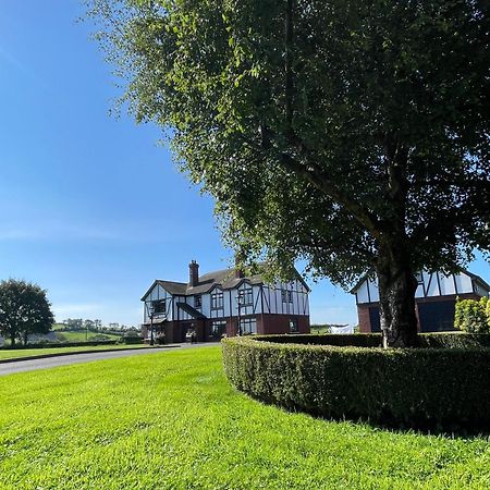 Greenfields Country House Latton Экстерьер фото