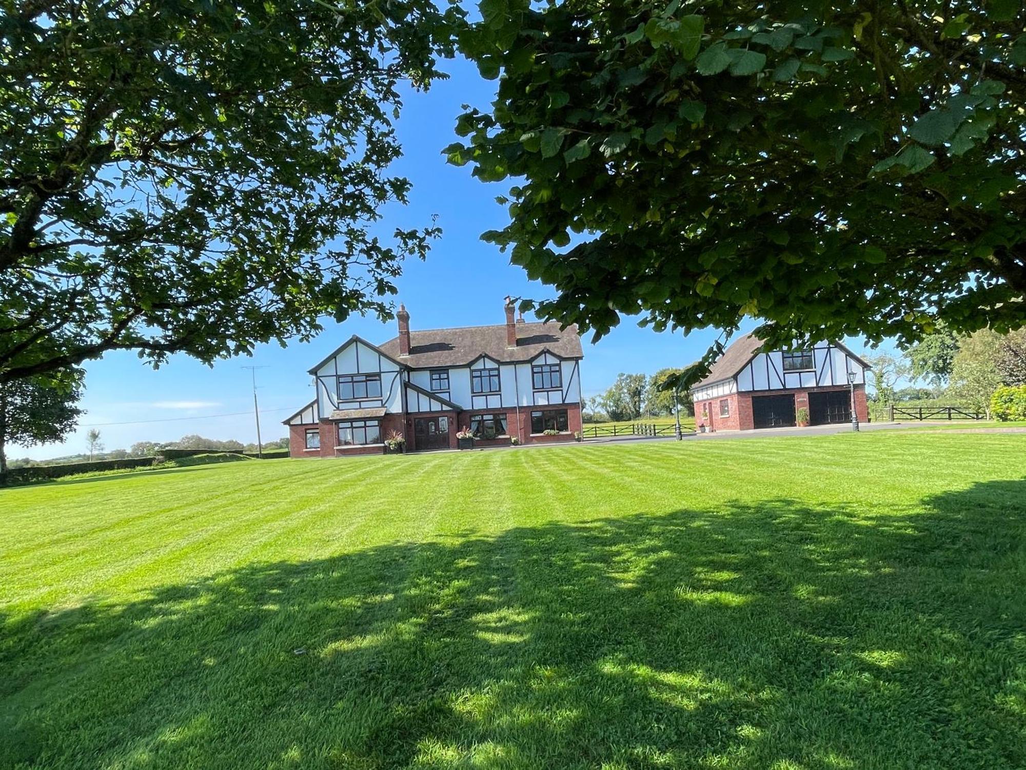 Greenfields Country House Latton Экстерьер фото