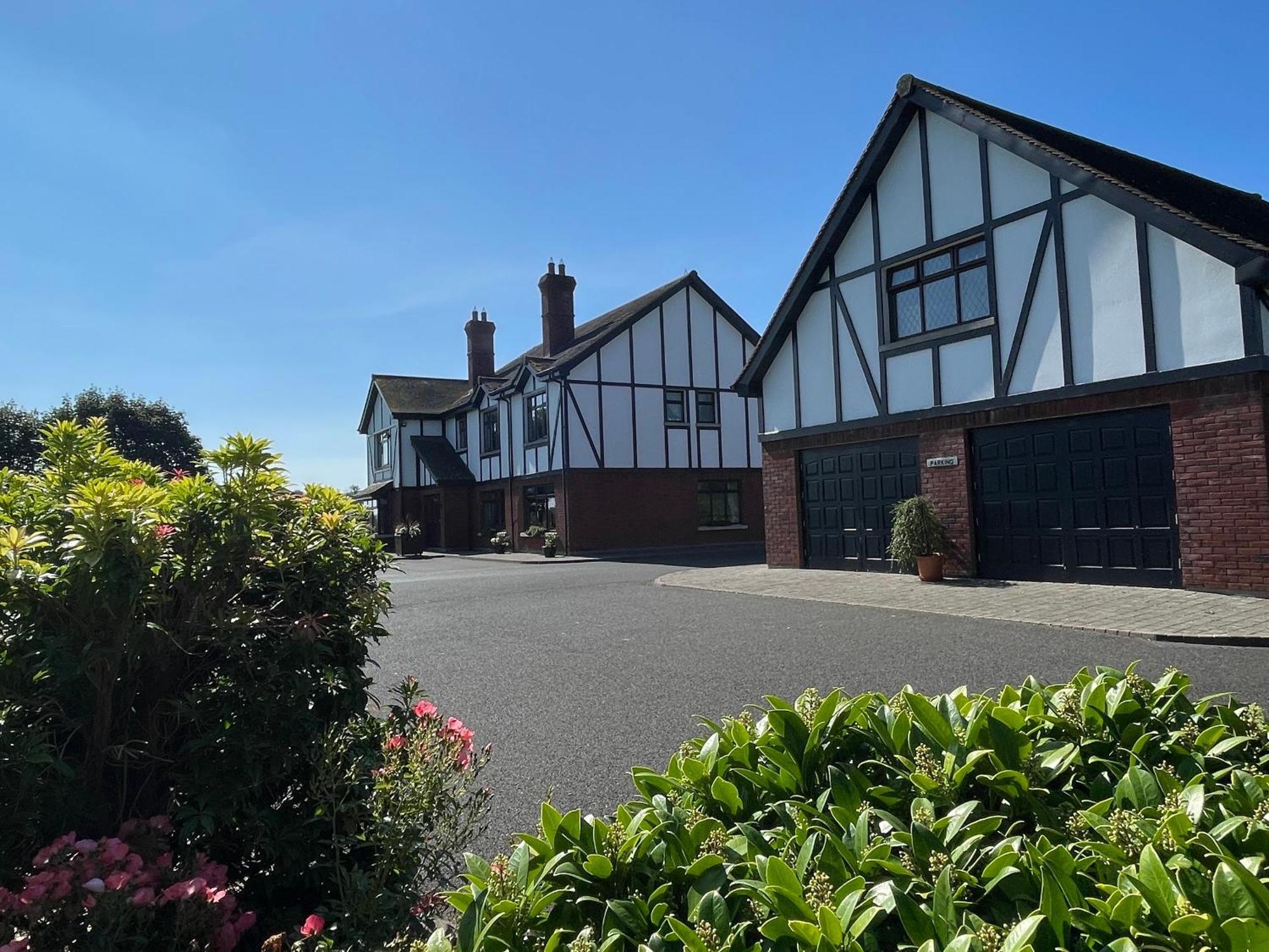 Greenfields Country House Latton Экстерьер фото